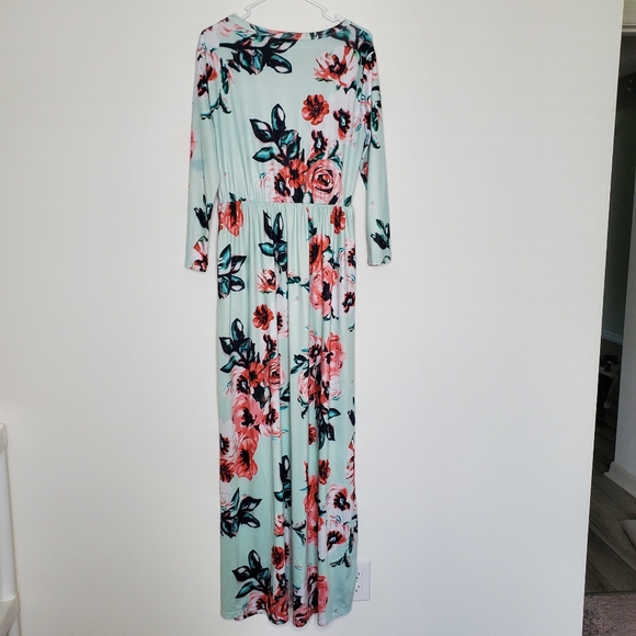 Long Sleeved Floral Maxi Dress - Picture 2 of 5